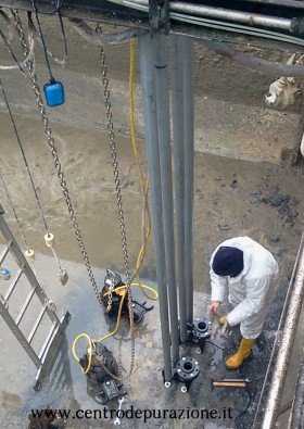 Installazione pompe per acque reflue - Centro Depurazione Acque